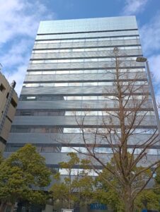 東戸塚駅西口から徒歩1分の東戸塚ウエストビルの写真です